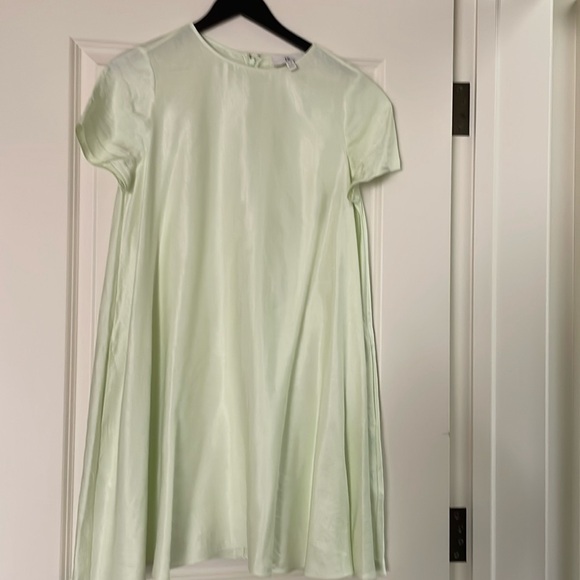 Ladies dress - Picture 1 of 2